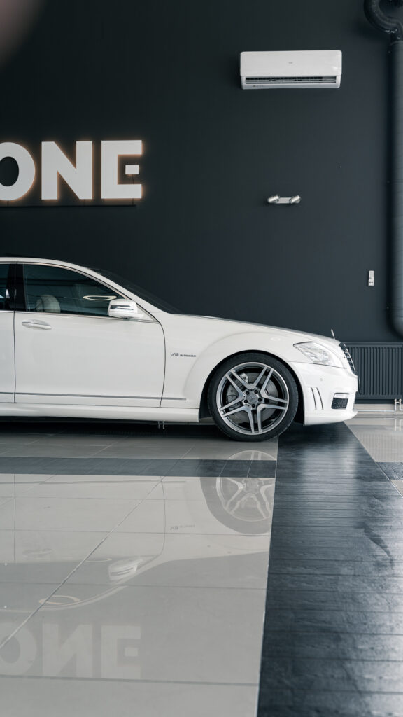 S63-biale-pion-4