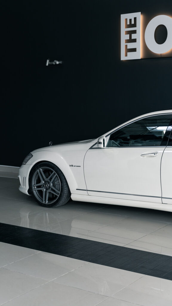 S63-biale-pion-8