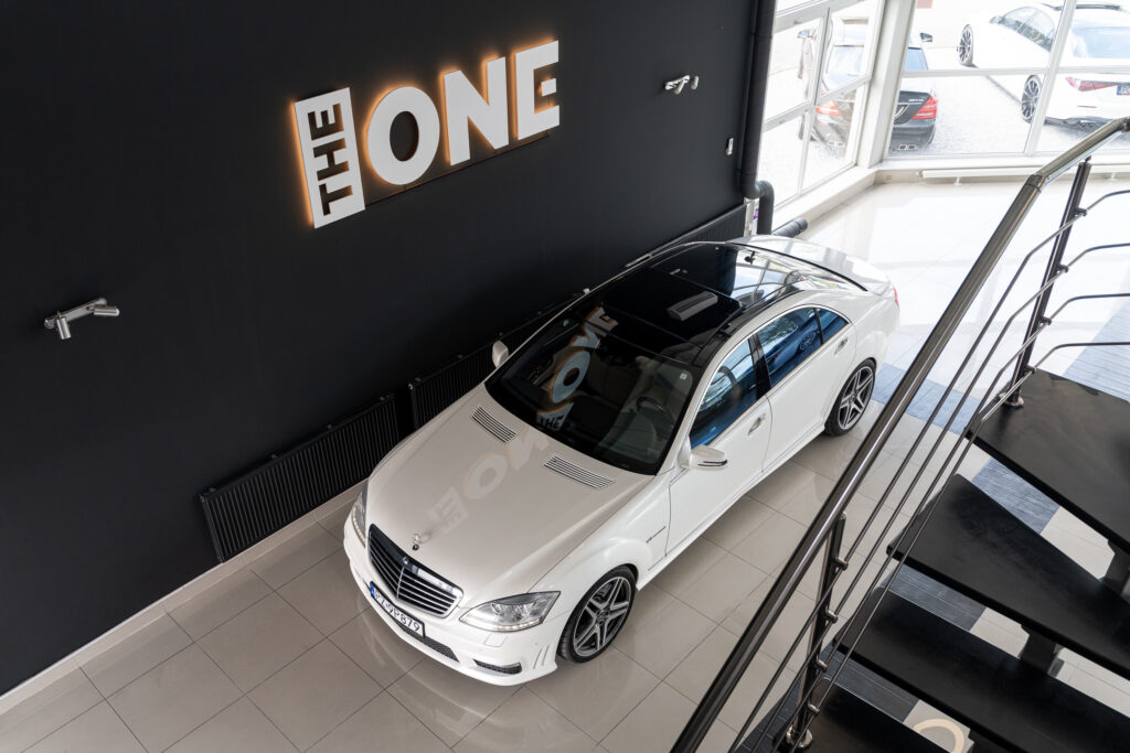 S63-biale-poziom-50