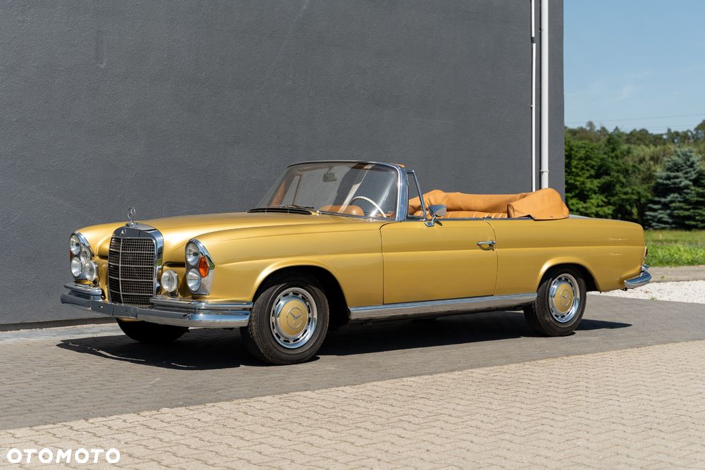 Mercedes-Benz 280 — zdjęcie 15
