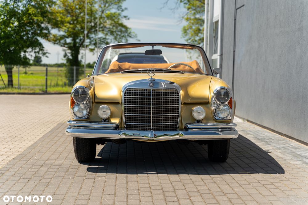 Mercedes-Benz 280 — zdjęcie 16