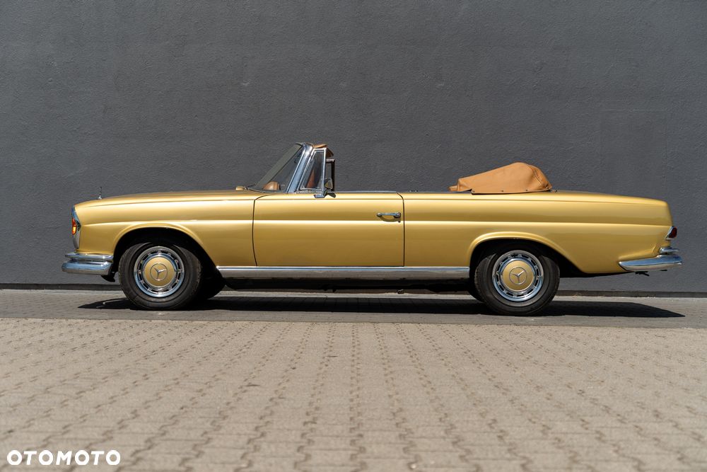 Mercedes-Benz 280 — zdjęcie 17