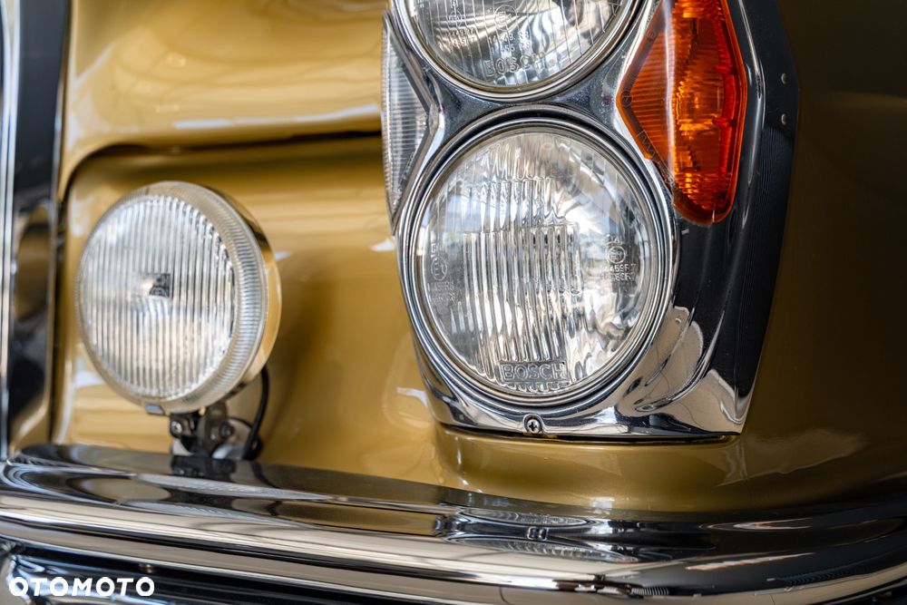Mercedes-Benz 280 — zdjęcie 23