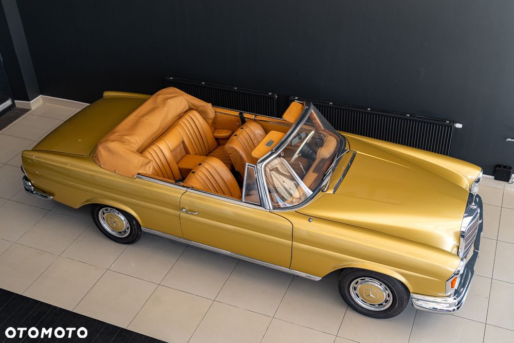Mercedes-Benz 280 — zdjęcie 3