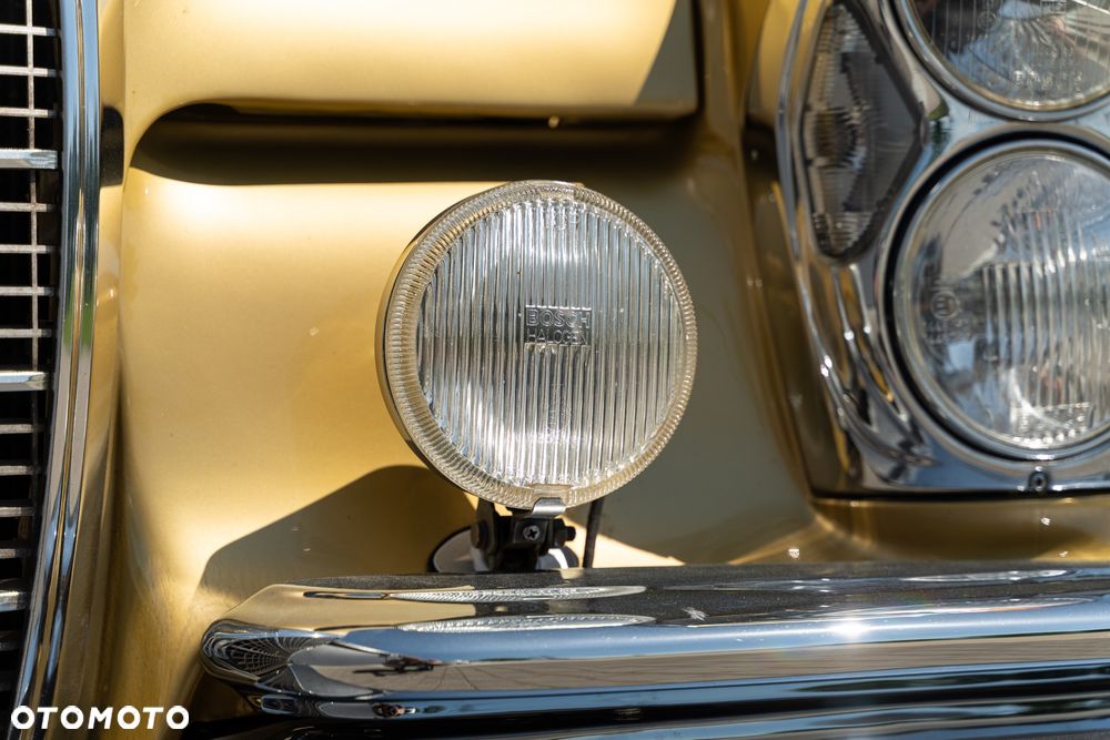 Mercedes-Benz 280 — zdjęcie 32