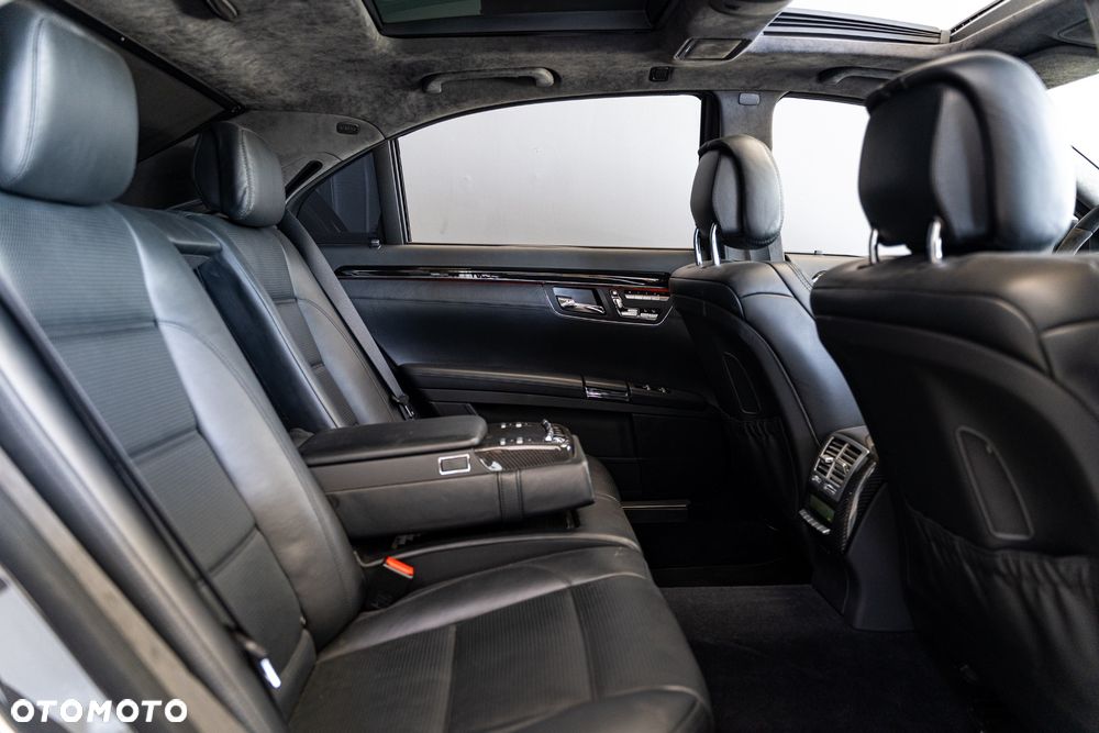 Mercedes-Benz Klasa S 63 AMG L — zdjęcie 33