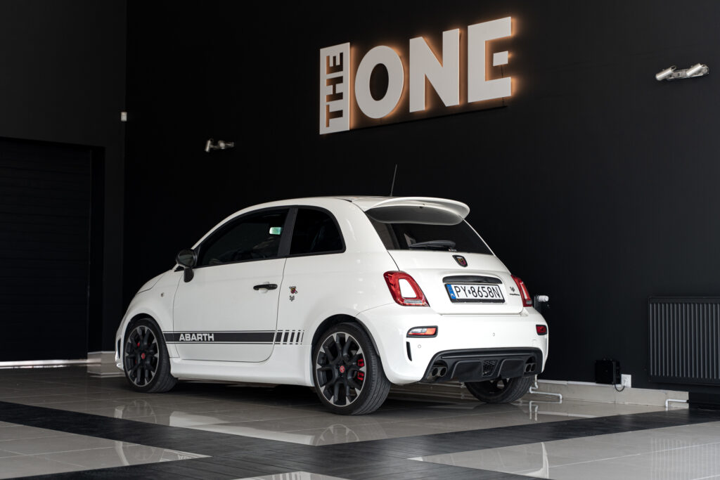 ABARTH-595-POZIOM-30