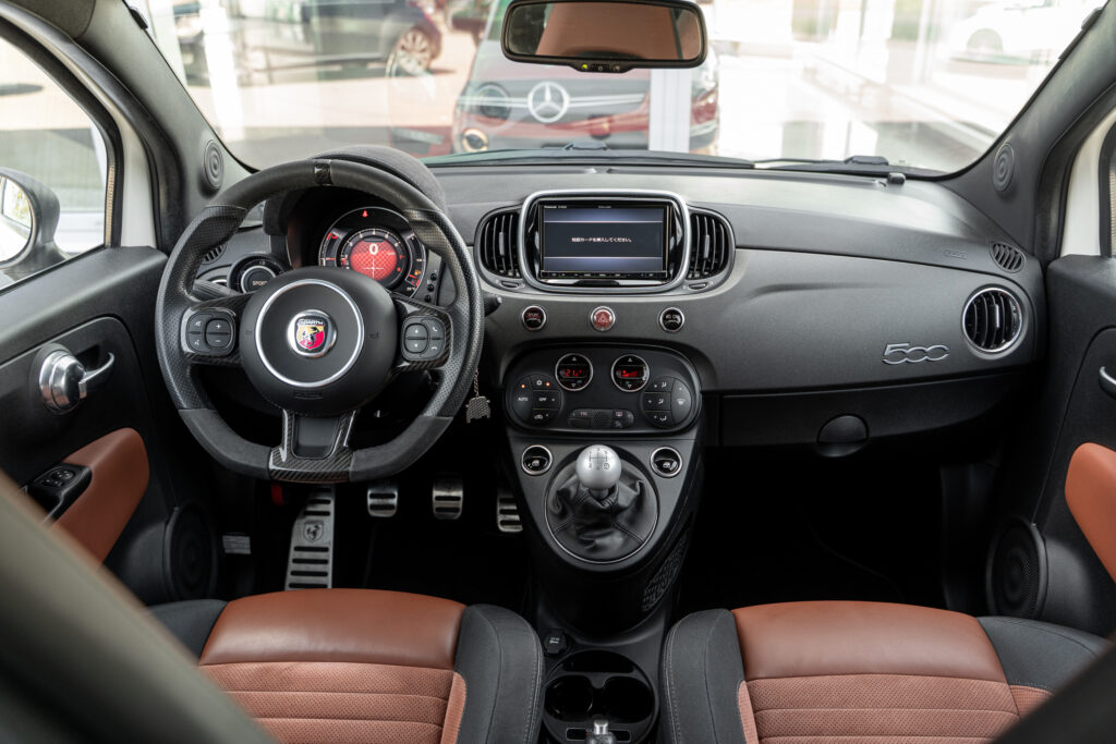 ABARTH-595-POZIOM-64