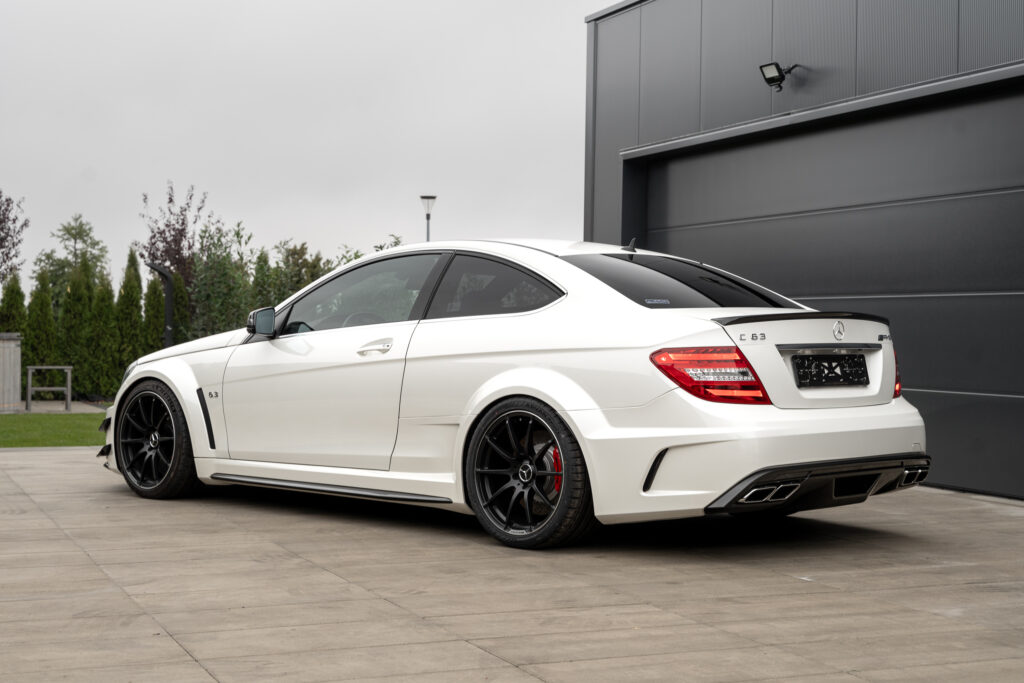 C63-BlackSeries-15