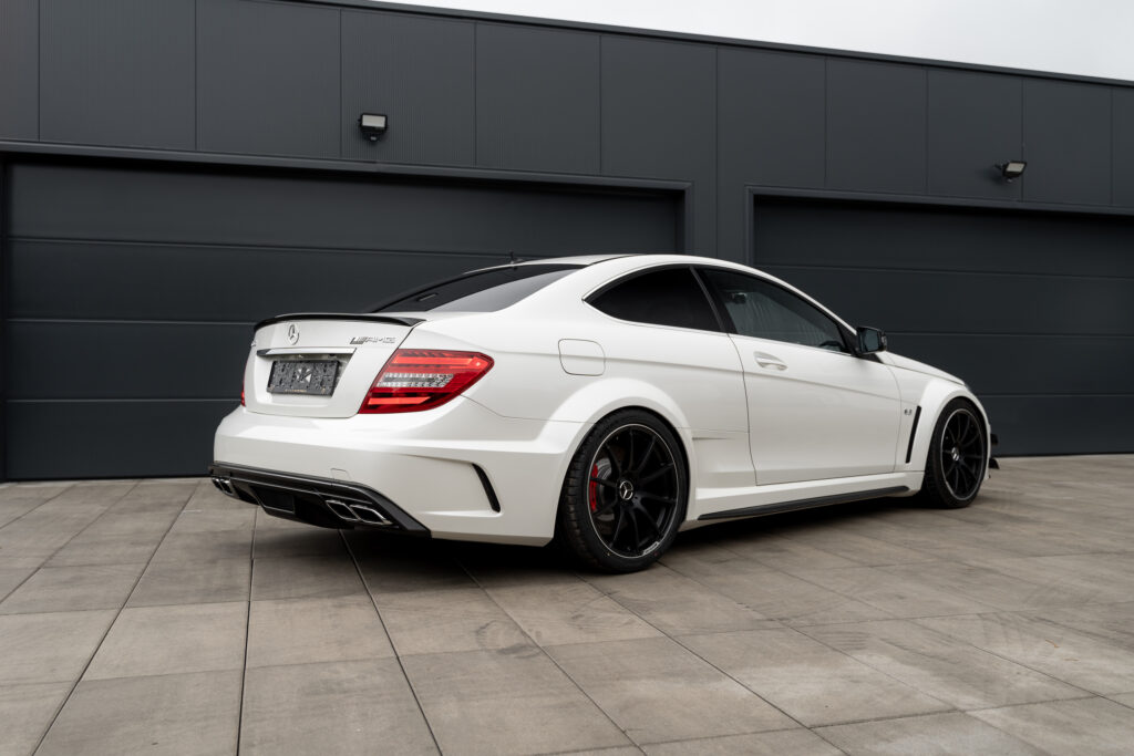C63-BlackSeries-32