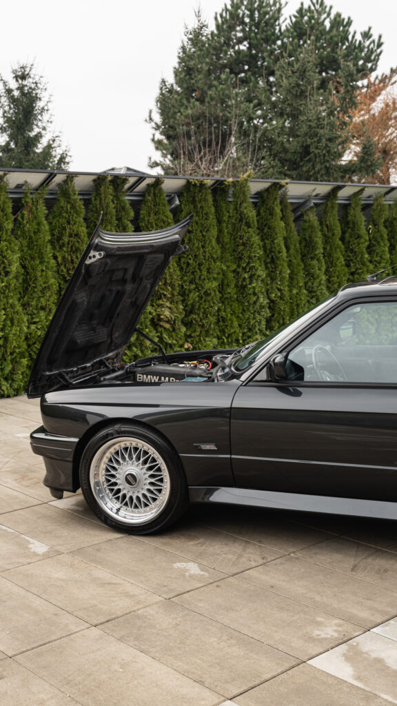 E30-M3-81