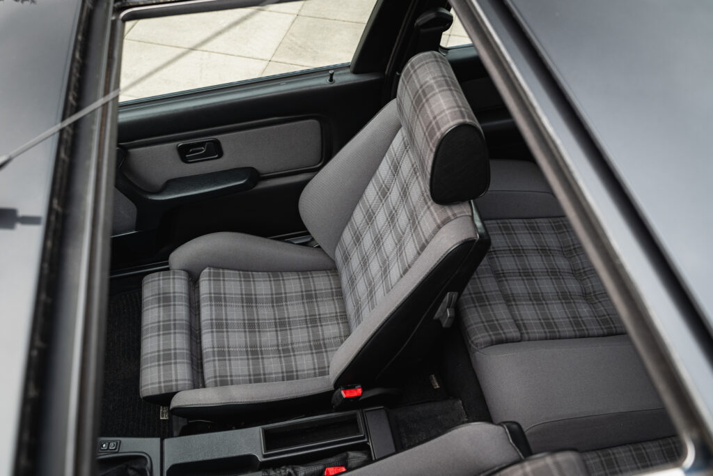 E30-M3-90