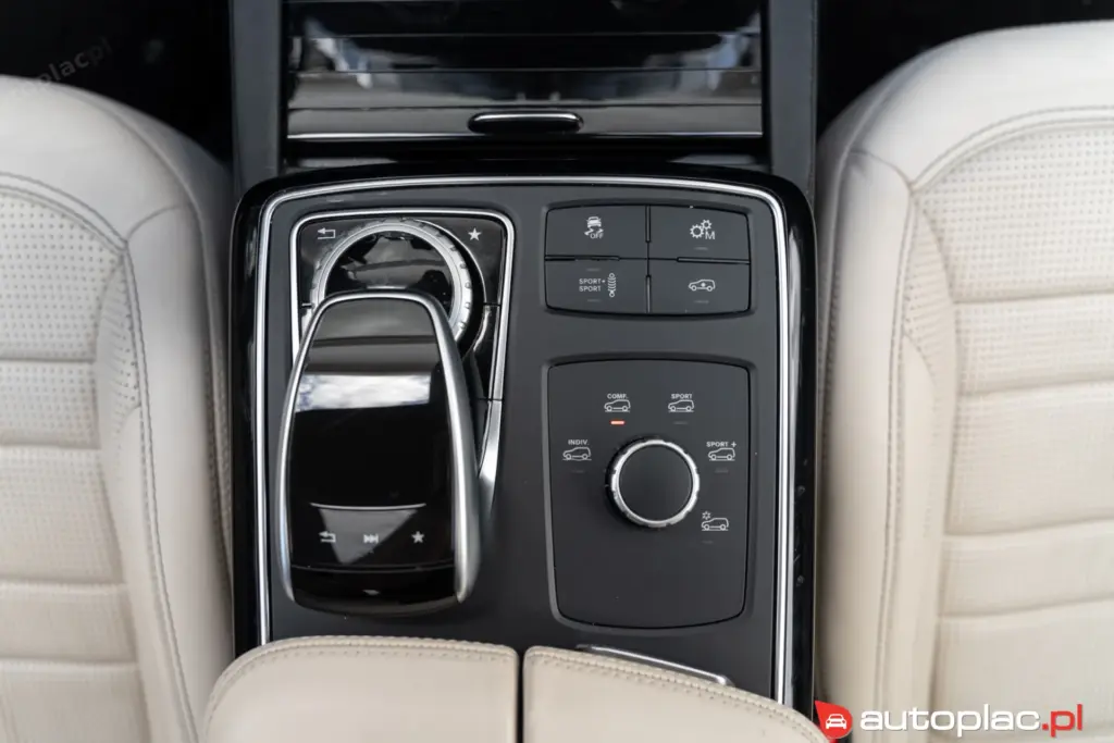 Mercedes-Benz GLS 5.5 63 AMG Faktura Vat 23 - zdjęcie 18
