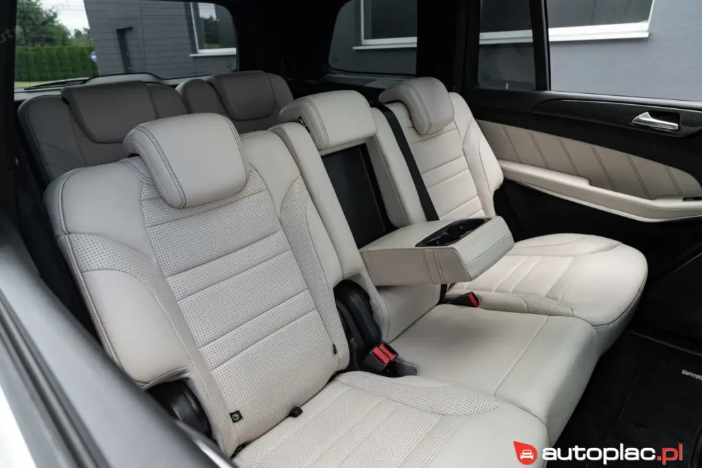 Mercedes-Benz GLS 5.5 63 AMG Faktura Vat 23 - zdjęcie 36