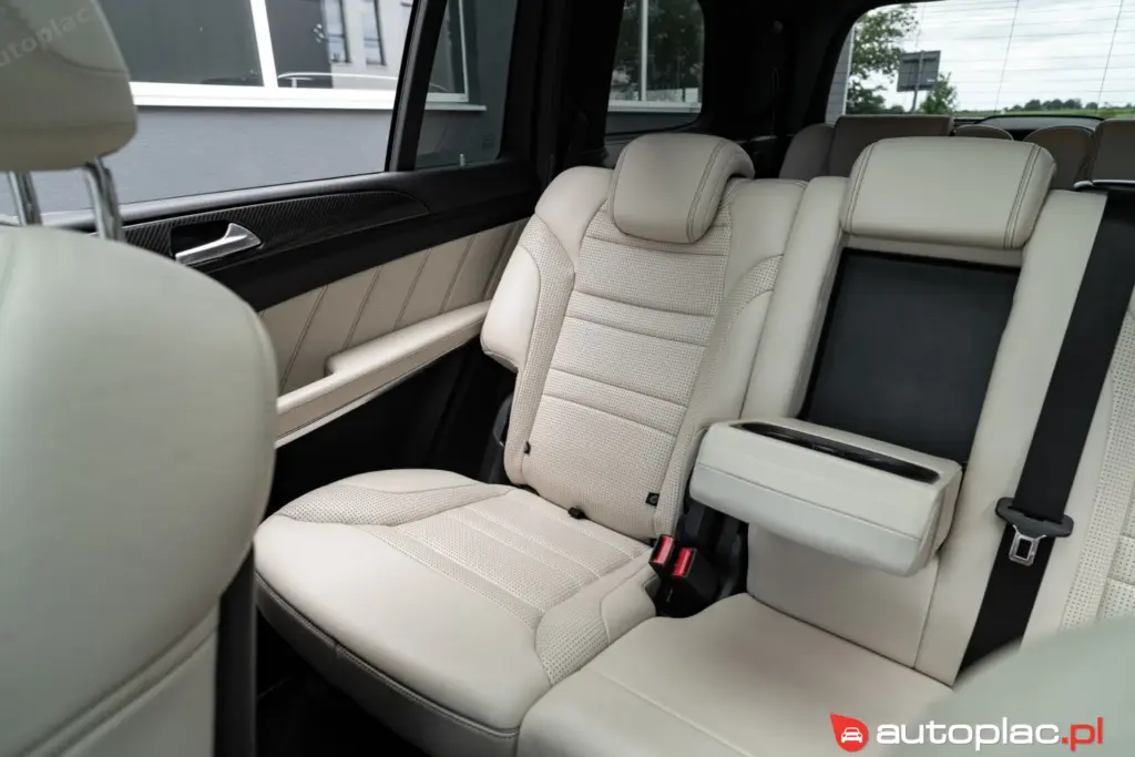 Mercedes-Benz GLS 5.5 63 AMG Faktura Vat 23 - zdjęcie 38
