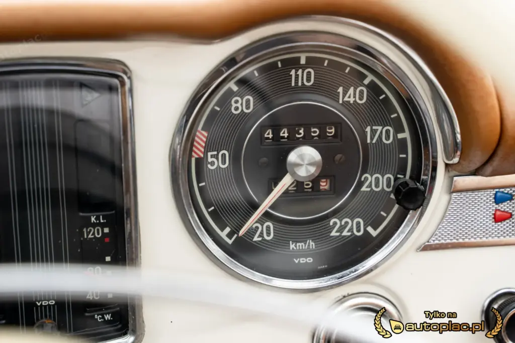 Mercedes-Benz SL W113 2.8 Pagoda 280 Oryginał - zdjęcie 28